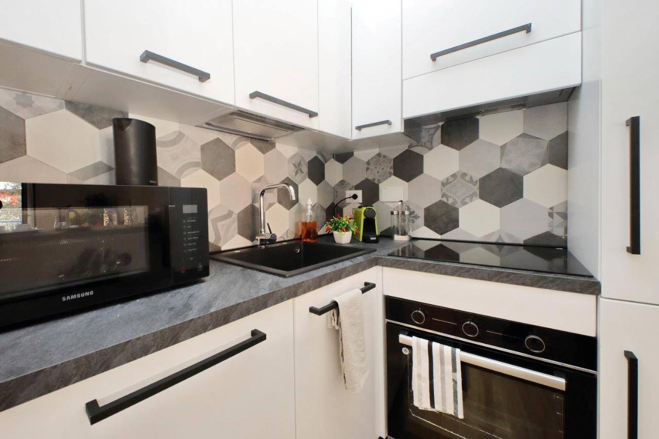 4Bnb - Cozy Albornoz Flat Рим Экстерьер фото