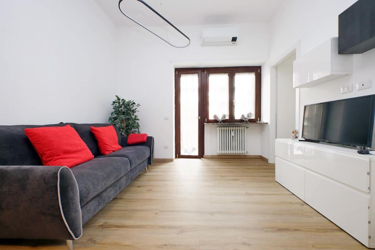 4Bnb - Cozy Albornoz Flat Рим Экстерьер фото